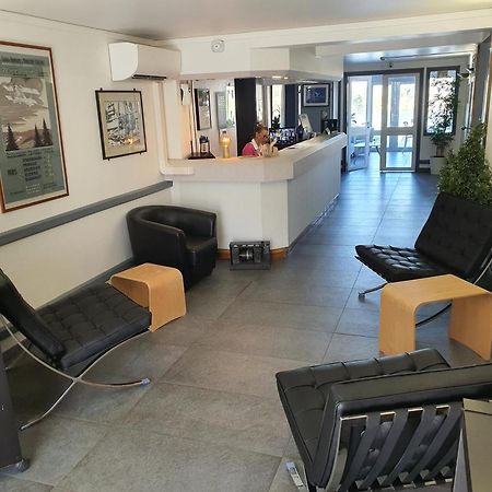 Logis - Hotel & Restaurant Des Lacs Paris Sud Viry-Châtillon Zewnętrze zdjęcie