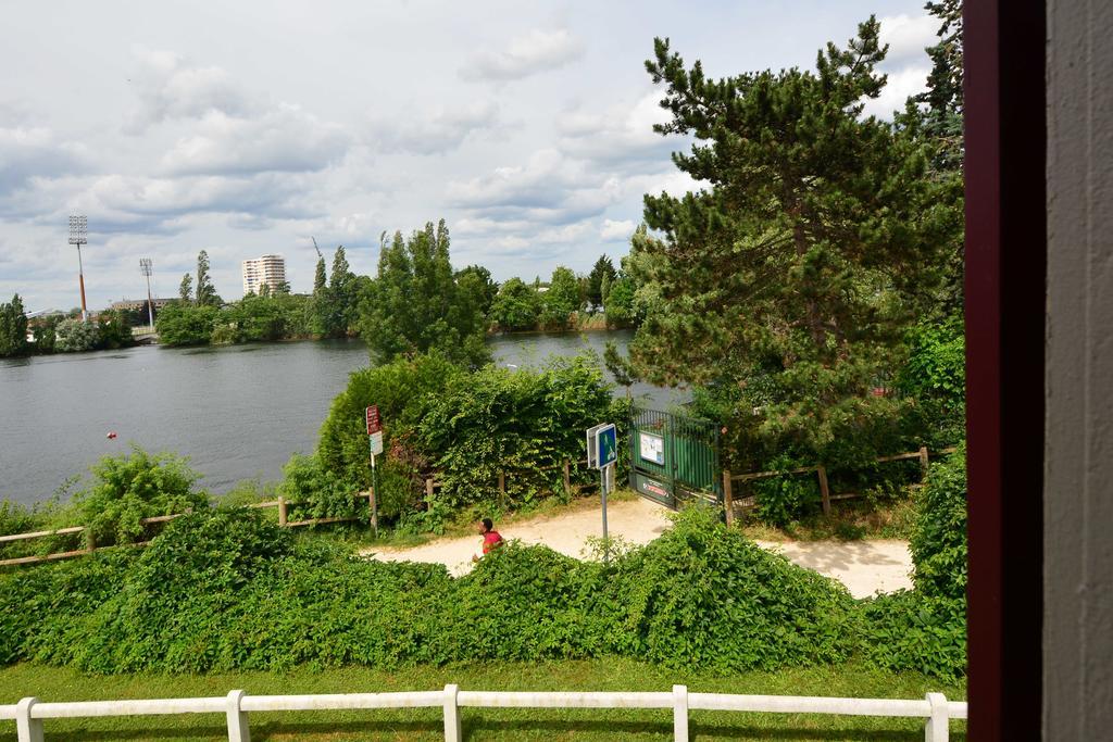 Logis - Hotel & Restaurant Des Lacs Paris Sud Viry-Châtillon Zewnętrze zdjęcie