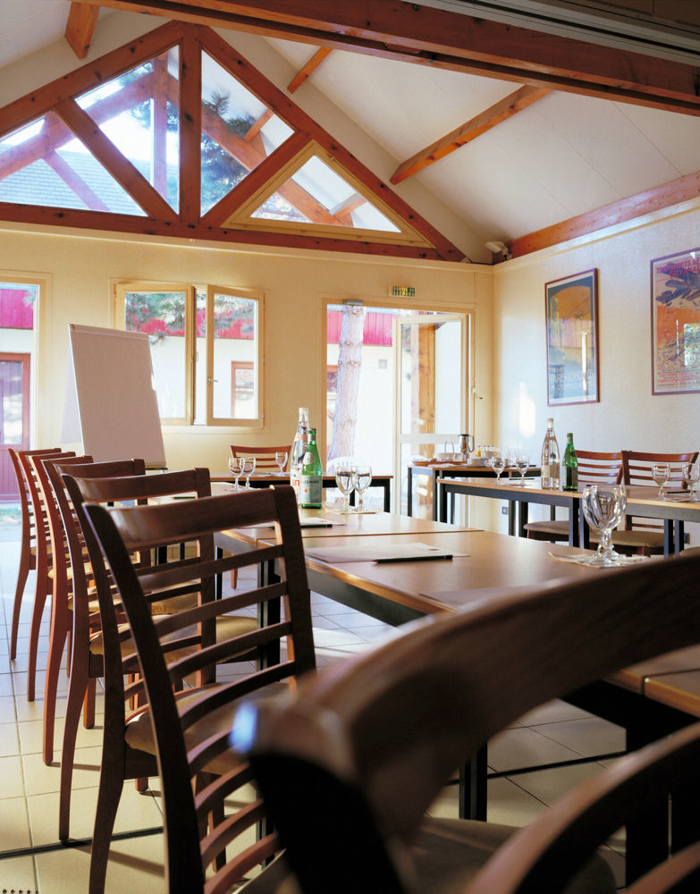 Logis - Hotel & Restaurant Des Lacs Paris Sud Viry-Châtillon Zewnętrze zdjęcie