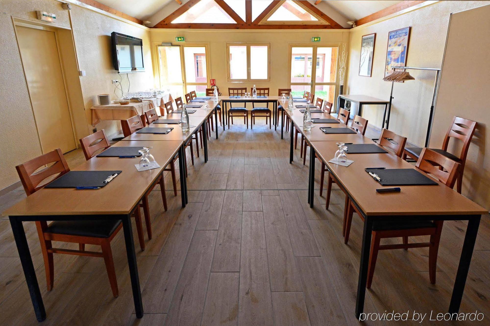 Logis - Hotel & Restaurant Des Lacs Paris Sud Viry-Châtillon Zewnętrze zdjęcie